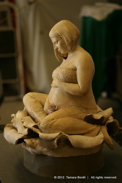 Pregnancy sculpture ready for molding.